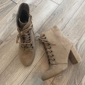 Cute lace up suede heel boots!